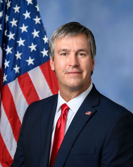 Barry Moore 标准像