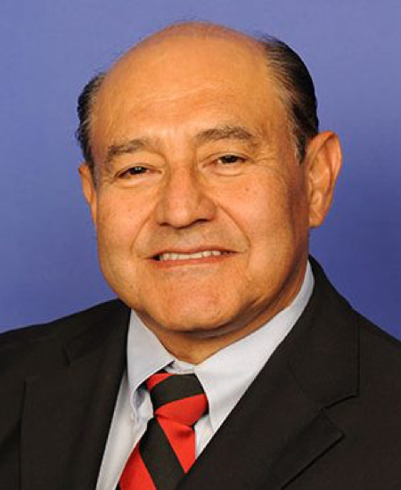 J. Luis Correa 标准像