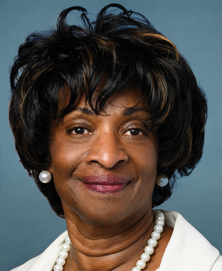 Valerie P. Foushee 标准像