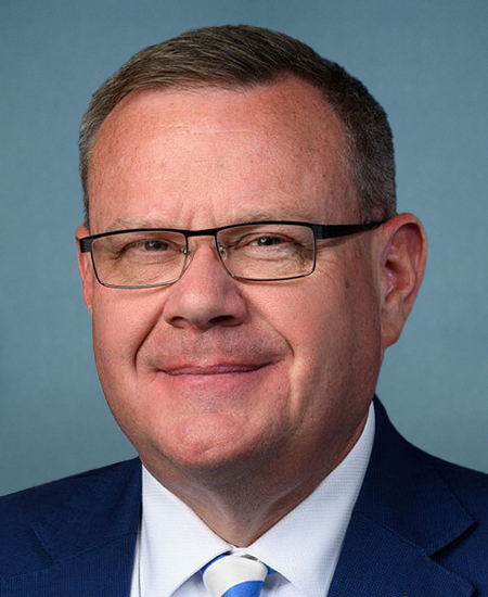 Tim Moore 标准像