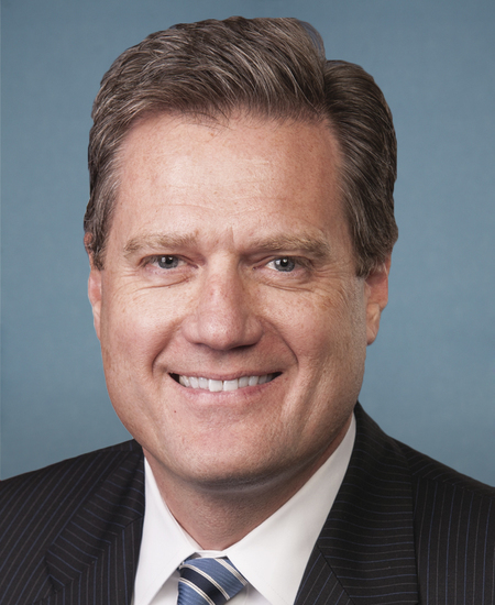 Michael R. Turner 标准像