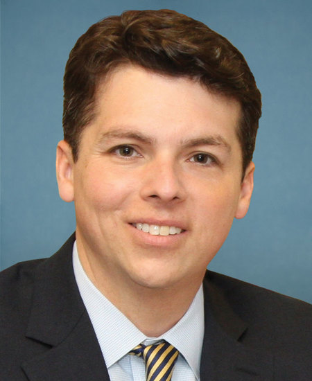 Brendan F. Boyle 标准像