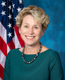 Chrissy Houlahan 标准像