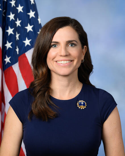 Nancy Mace 标准像