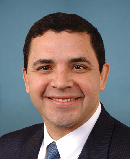 Henry Cuellar 标准像