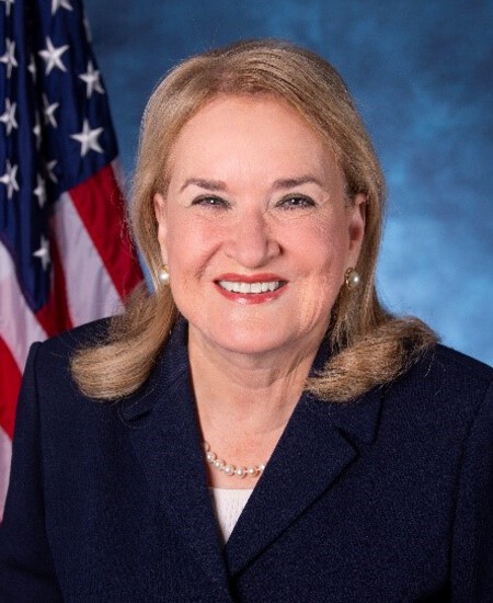Sylvia R. Garcia 标准像