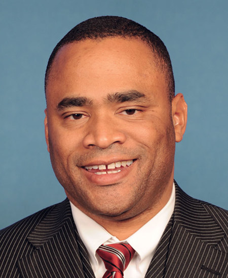 Marc A. Veasey 标准像