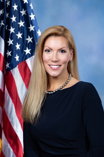 Beth Van Duyne 标准像