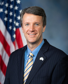 Ben Cline 标准像