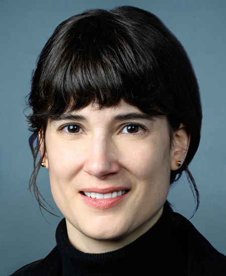 Marie Gluesenkamp Perez 标准像