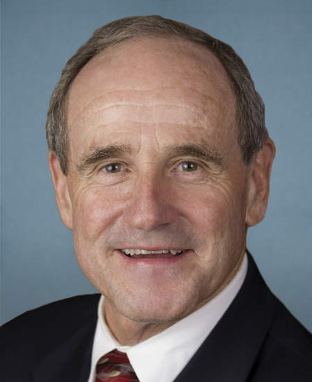 James E. Risch 标准像