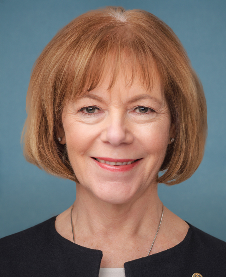 Tina Smith 标准像