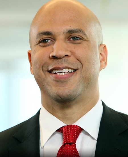 Cory A. Booker 标准像