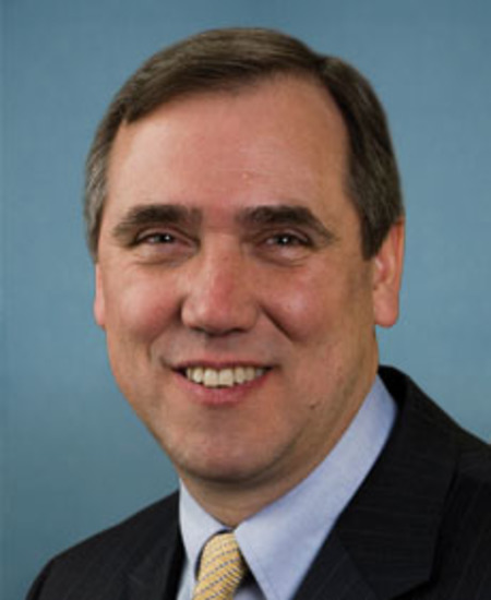 Jeff Merkley 标准像