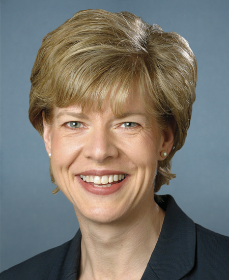 Tammy Baldwin 标准像